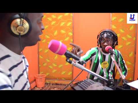 ALVIN SMITH ubu hoho vyanse ahaye gasopo aba RAPPEURS  mu kishura FABELOVE studio ihatwse kwaka