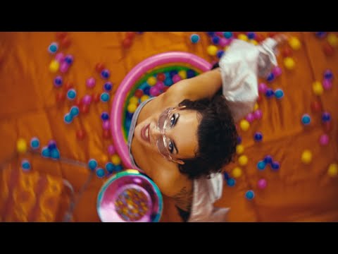 futurebae - Million Dollar Candy Smile