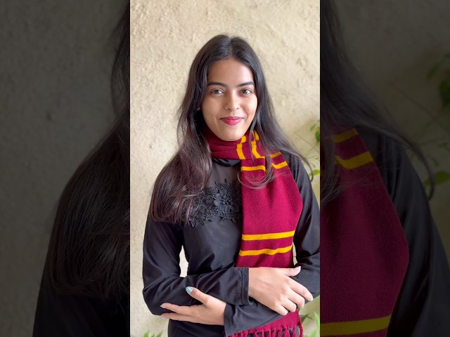 Vídeo relacionado con Deathly Hallows Harry Potter Lightweight Scarf Standard