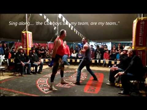 Darryl Burley fights tall Victorian - Outback Fight Club Mt Isa 2016