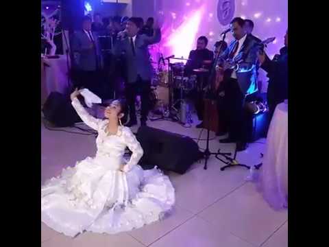 BAILA QUINCEAÑERA AL PURO ESTILO ARDILES