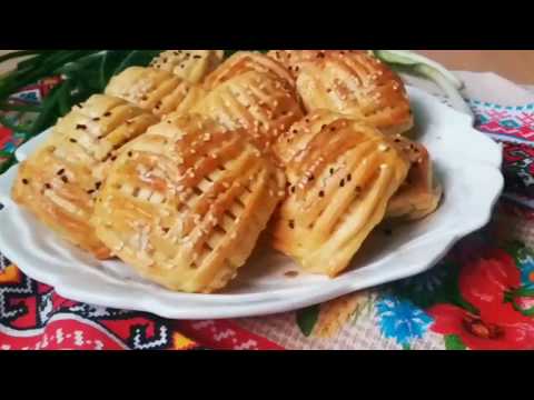 Рецепт красивых пирожков в духовке с луком и яйцом Tasty buns