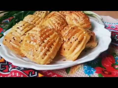 Рецепт красивых пирожков в духовке с луком и яйцом  Tasty buns