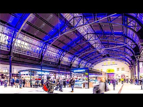 Um passeio pela estação ferroviária central de Oslo, Oslo, Noruega