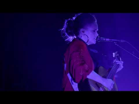 Videoclip de No Reason to Cry (Live) — Ane Brun