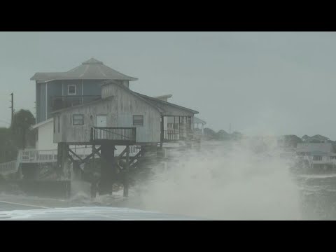 Video Thumbnail: Hurricane Helene: Florida hit by powerful winds ahead of Helene's landfall | AFP