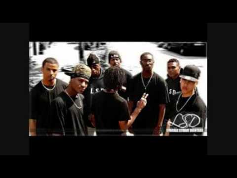 Voice Ft. Priester & Blexxx - Strijk m'n broek