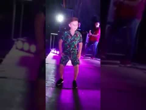 Dança   2 minutos de Swuing, com ele kaio Silva!