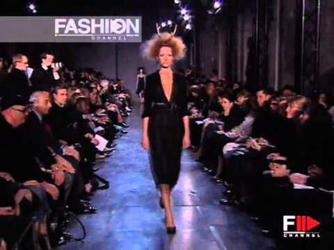 "Victor&Rolf" Autumn Winter 2004 2005 Paris 3 of 4 Pret a Porter by FashionChannel