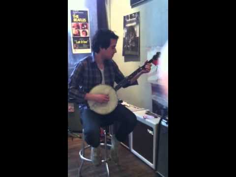 Dan Miles demos Vega Banjo