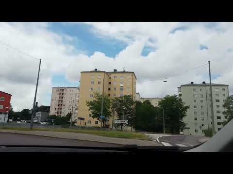 Driving and walking in Guldheden // Dr Fries Torg / Änggårdskolonin
