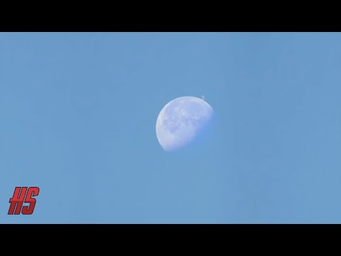 "UFO Space Station Orbits Behind The Daytime Moon" September 30 2018 (Indiana) | HollywoodScotty VFX Video