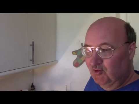 MongoTV_2453 - Viser Mit Hjem Frem og Sætter Pomfritter Over