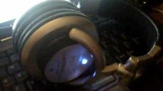 Video thumbnail for Stanton DJ-PRO3000 With blue blinking lights and all by gianis666