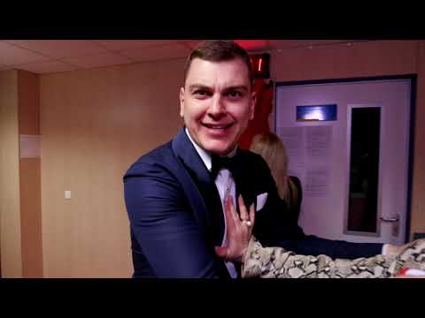 Rolandas linksmai repuoja užkulisiuose |  Lietuvos Balsas