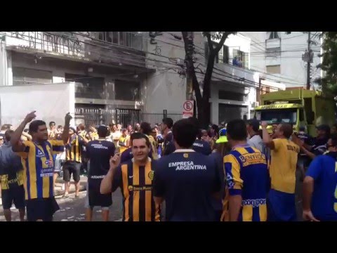 "La hinchada de Central copando San Pablo" Barra: Los Guerreros • Club: Rosario Central