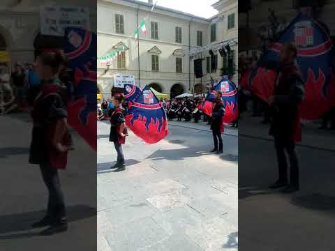 Esibizione sbandieratori di San Damiano