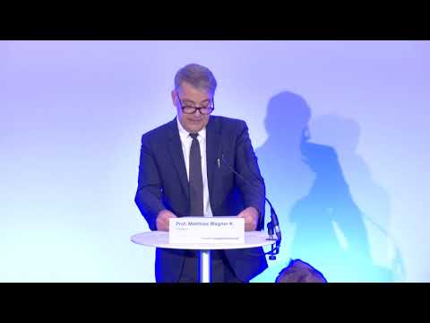 Conferência de imprensa para conferência de imprensa