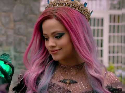 Sarah Jeffery Audrey's Christmas rewind