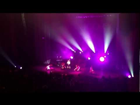 Nicole Scherzinger - Don't Hold Your Breath @ London HMV Hammersmith Apollo