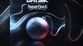 Datsik feat. Snoop Dogg  - Smoke Bomb [Official]