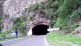 preview picture of video 'Tunel Santa Maria Quetzaltenango (Xela), Guatemala'