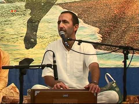 2011 09 14 Evening kirtan part 4