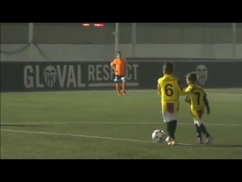 18-12-2015. CF FUNDACION VCF PREBENJAMIN "B" 5 BURJASSOT CF PREBENJAMIN "B" 4