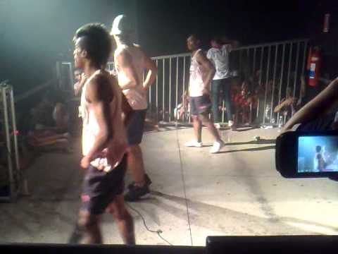 BONDE  TNT (NO CHAPÉU BRASIL 10-02-2012).mp4