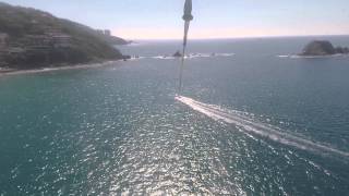 preview picture of video 'GoPro Hero4 Black - parasailing Ixtapa beach, Mexico'