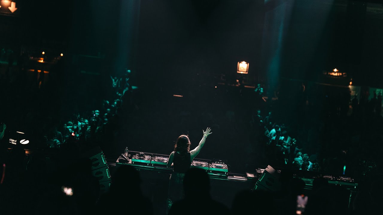Laura van Dam - A State of Trance 2024