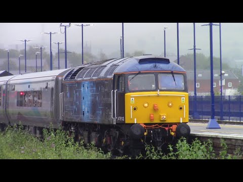 Rail Operations Group 47812 coasts past Stalybridge working 5Q32