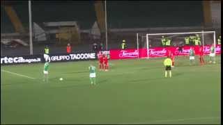 avellino-bari-il-gol-di-d-angelo-visto-dalla-curva-sud