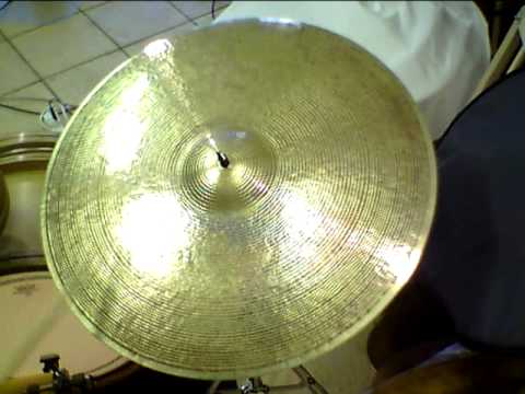 www.cymbalutopia.com - 22", 2293 grams hand hammered ride cymbal.MOV