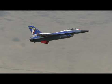 Robert Lynch's BVM 1/4 scale F-16 Thu California Jets 2025