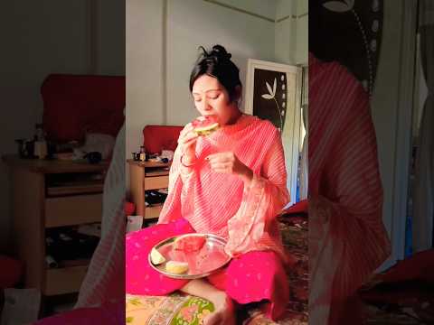 Watermelon 🍉 Married Couple funny 🤗#shorts #funny #comedy #funnyshorts #viralvideo #shortsviral #yt