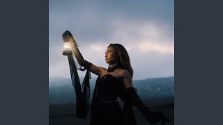 Lirik Lagu Maaf - Novia Bachmid: Lalu Kau Ucapkan Kata Maaf, Maaf Tapi Ku Tak Berubah