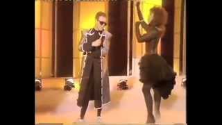 Elton John &amp; Jennifer Rush Duet - Flames of Paradise 1987