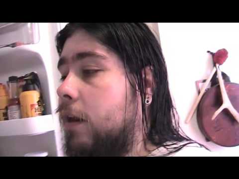 Kipasin suihkussa ja suöntiä