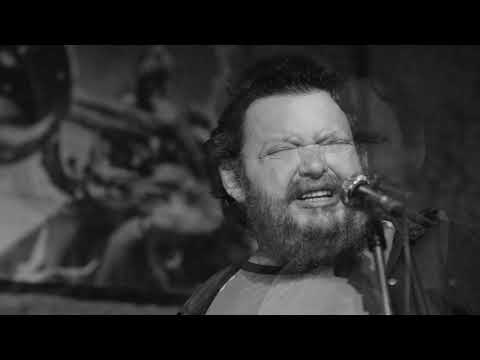 Kniha Radomil Uhlíř: Skrývám se, ale nikdo mě nehledá