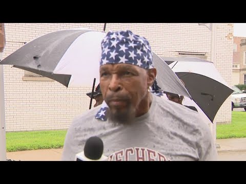 Chicago legend Mr. T helps give away shoes to kids