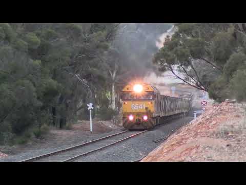 Australian Trains - Freight in North Western Victoria