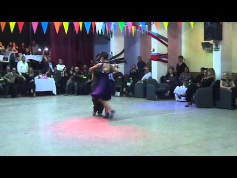  Cristhian Sosa  and  Suyay Quiroga  are  dancing  to  the  milonga  "  Milongón  "