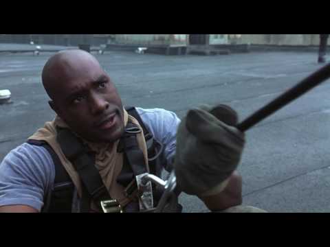 The man sacrificed his life to save others and escaped successfully