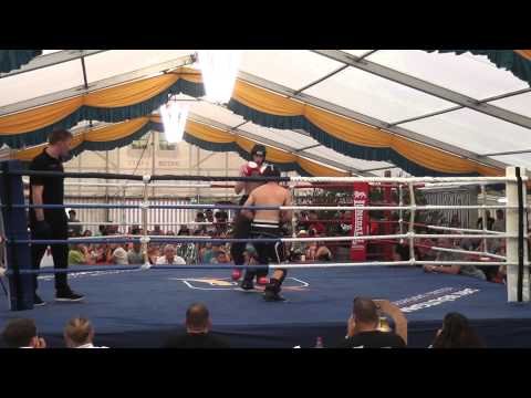 2014-08-01 Alexander Bopp Fightnightchampion Sieg im Vollkontakt - Sugambrer Fightclub