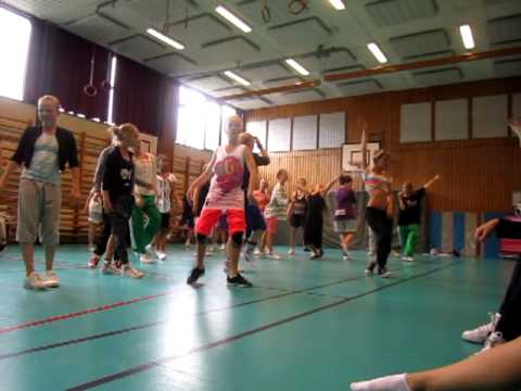 Glam by Mouna 15/8/2011