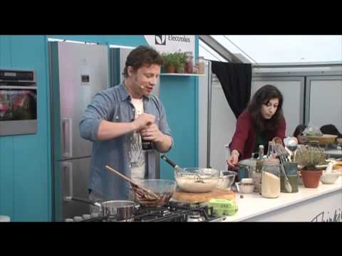 download lagu mp3 mp4 Cheesecake Guinness, download lagu Cheesecake Guinness gratis, unduh video klip Cheesecake Guinness