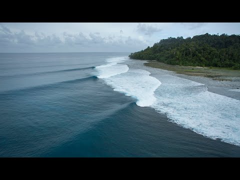 Surf and drone footage of Treasure Island