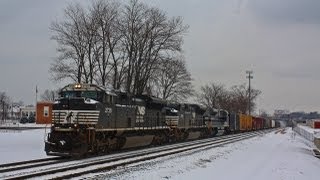 preview picture of video 'NS 37Q SB W/ ALL-EMD LASH-UP AND THE WABASH HERITAGE UNIT 3RD OUT!!'