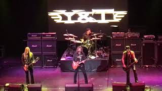 Y &amp; T - Don´t Be Afraid Of The Dark [Live at Monsters of Rock Cruise 2017]